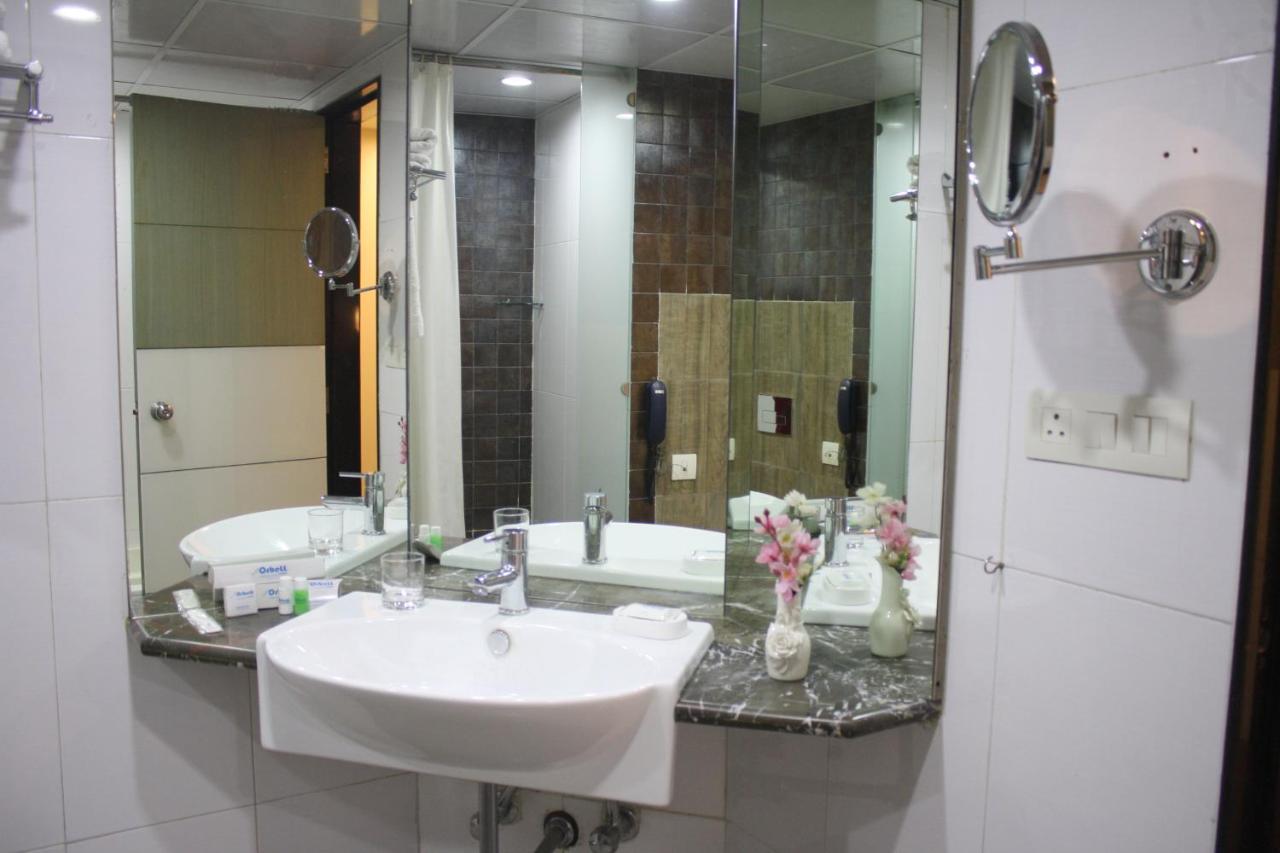 Orbett Hotel Pune Luaran gambar