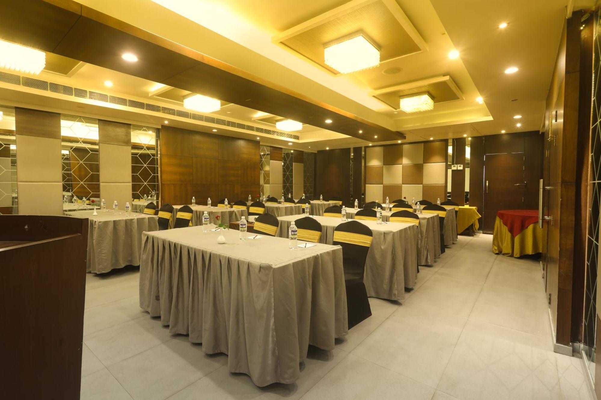 Orbett Hotel Pune Luaran gambar